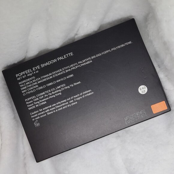 40 Color | Vibrant Candy | Eyeshadow Palette - Picture 3 of 5